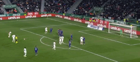 3年蛰伏，1个悬念：郑钦文的2026能否上演王者归来？