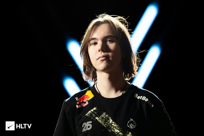 还是新军奋 还是新军奋