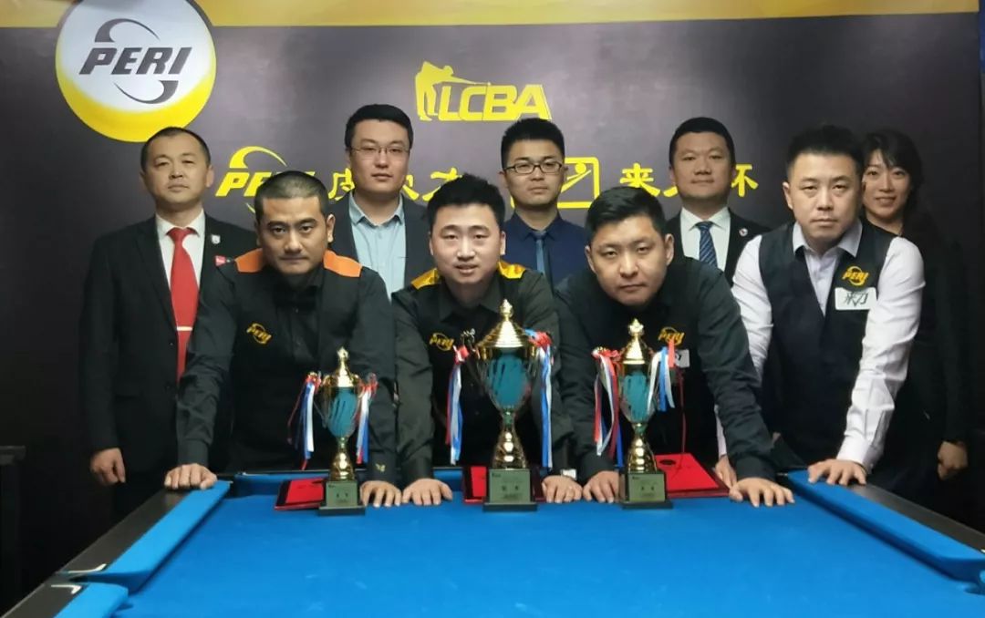 着他的个人 着他的个人