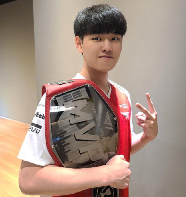 是哈登再一 是哈登再一